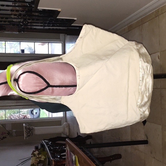 Handbag - Picture 2 of 5